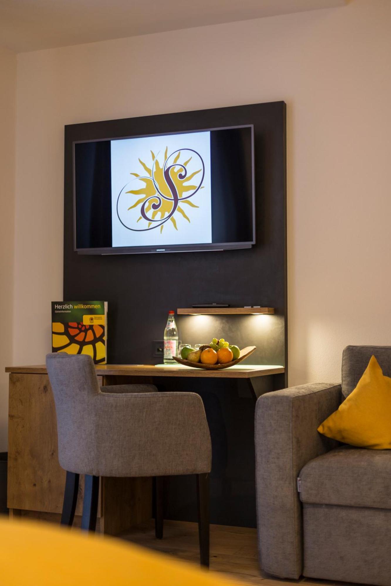 Hotel-Gasthof Zur Sonne Pappenheim Zewnętrze zdjęcie
