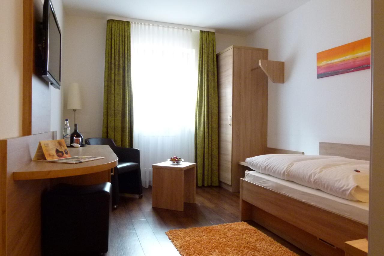 Hotel-Gasthof Zur Sonne Pappenheim Zewnętrze zdjęcie